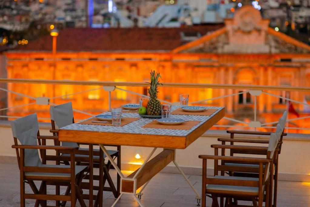 Waterfront Apartment By The Tram - Terrace With Dome & Golden Horn View In Fatih Istanbul Exterior photo