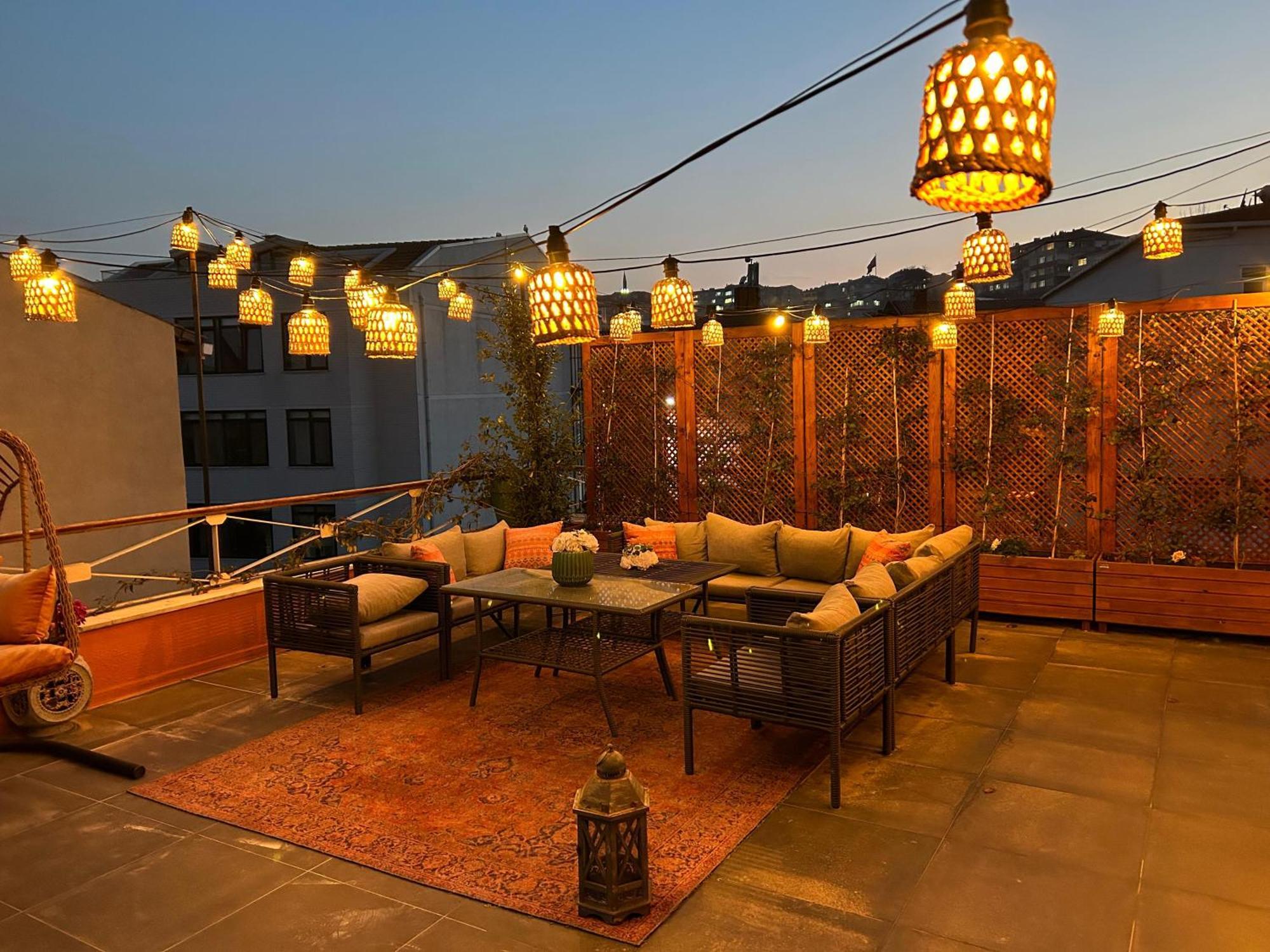 Waterfront Apartment By The Tram - Terrace With Dome & Golden Horn View In Fatih Istanbul Exterior photo
